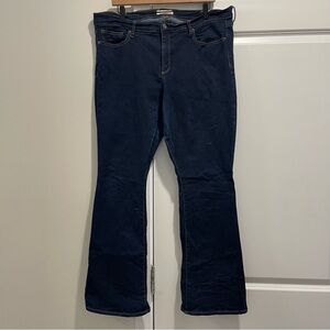 GAP Baby Boot Dark Wash Classic Blue Jeans Denim Women’s Size 34R